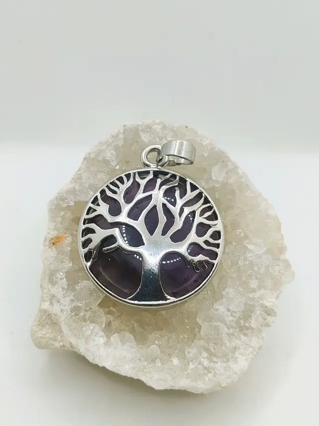 PENDENTIF EN AMETHYSTE ARBRE DE VIE